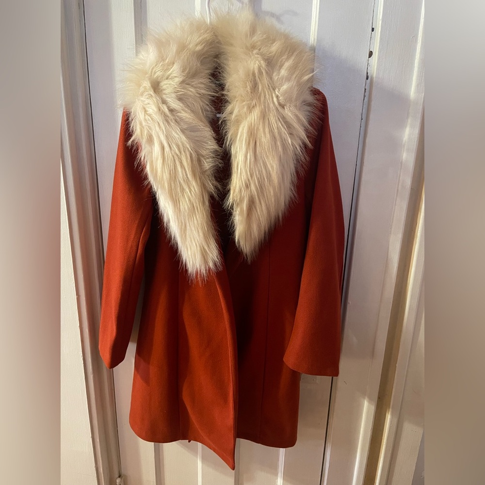 Elegant Faux Fur Collar Rust Coat